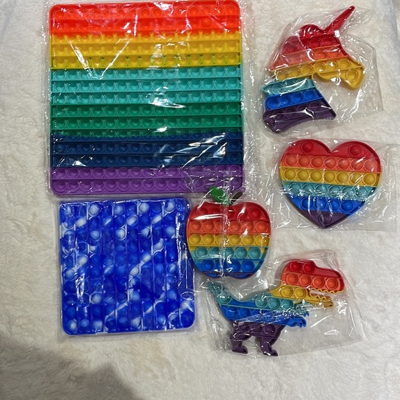 Pop fidget toys lot of 6 new in bag anti stress anxiety stocking stuffers - Picture 3 of 6